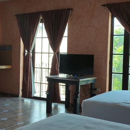 Alux Rooms Плая дел Кармен Екстериор снимка