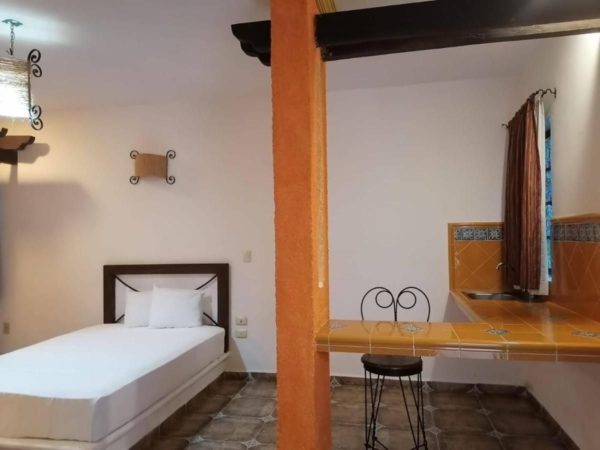 Alux Rooms Плая дел Кармен Екстериор снимка