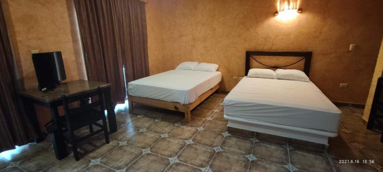 Alux Rooms Плая дел Кармен Екстериор снимка