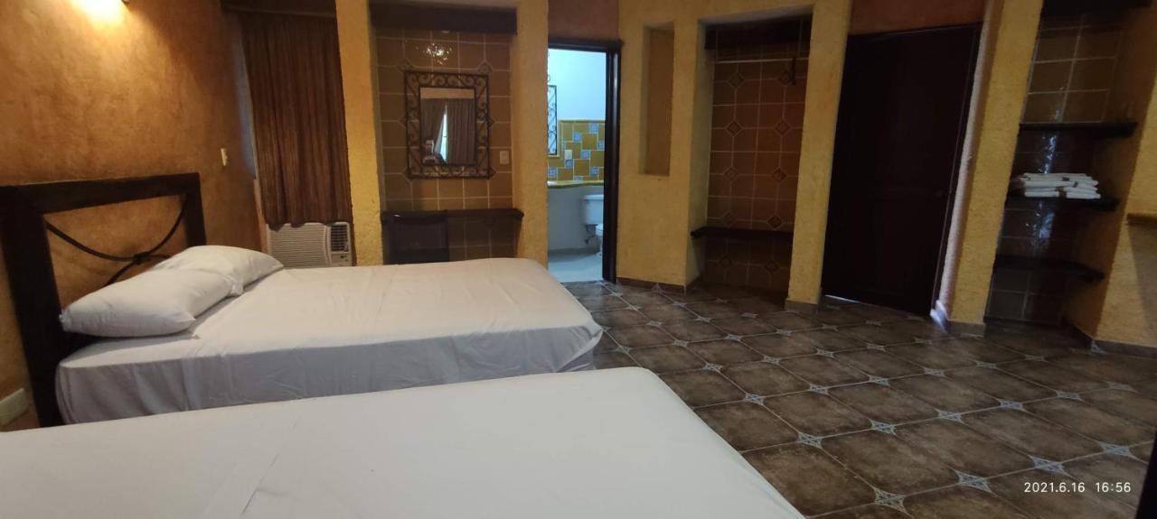 Alux Rooms Плая дел Кармен Екстериор снимка