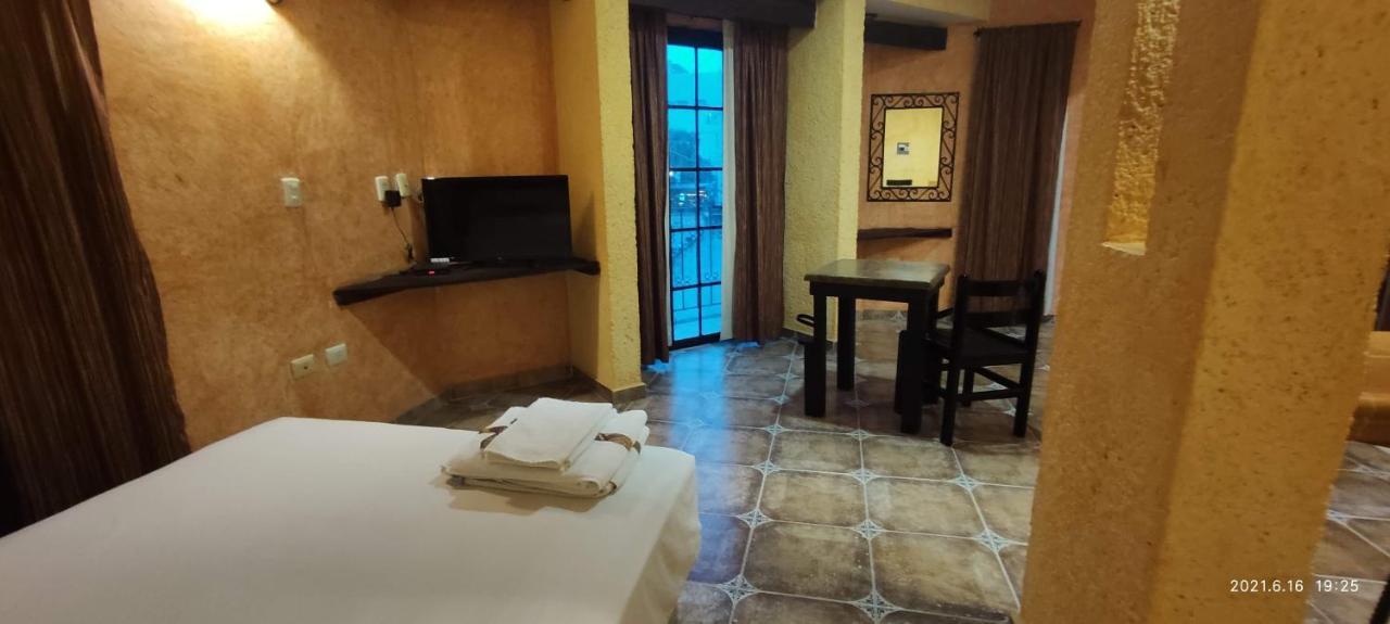 Alux Rooms Плая дел Кармен Екстериор снимка